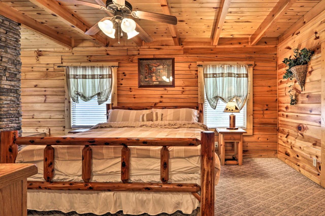 Pigeon Forge Cabin With Games, 1 Mi To Parkway! 外观 照片