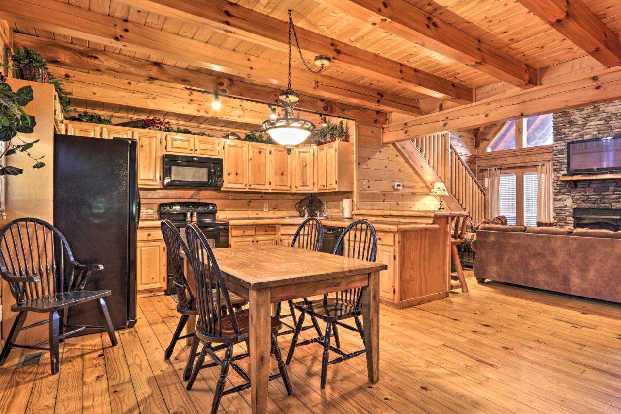 Pigeon Forge Cabin With Games, 1 Mi To Parkway! 外观 照片